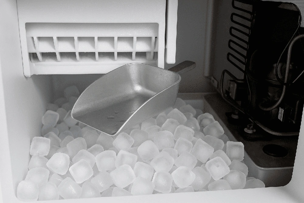 Ice Machine — photo 3
